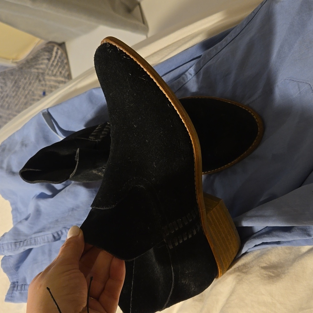Beautiful  black dolce vita booties